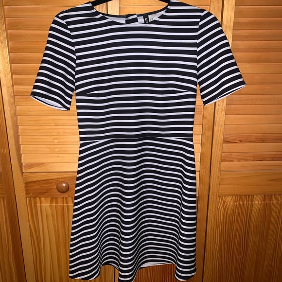 H&M Striped Dress - Picture 1 of 3